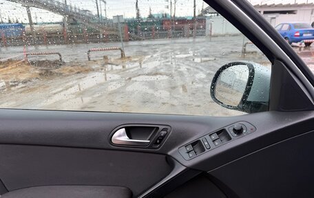 Volkswagen Tiguan I, 2010 год, 1 049 000 рублей, 13 фотография