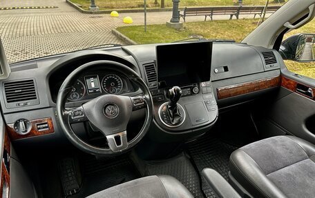 Volkswagen Multivan T5, 2012 год, 2 230 000 рублей, 23 фотография