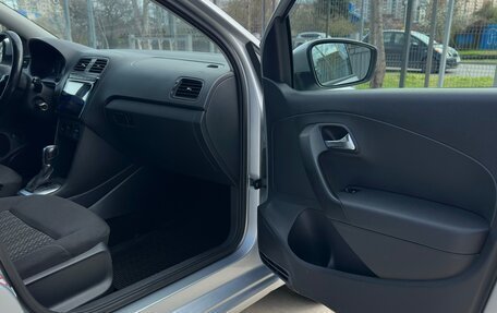 Volkswagen Polo VI (EU Market), 2017 год, 1 100 000 рублей, 12 фотография