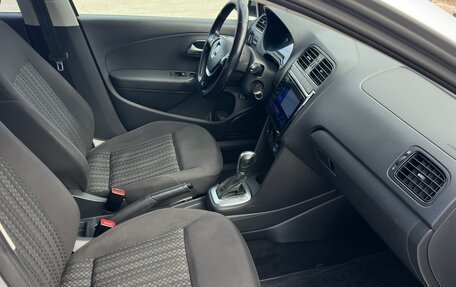 Volkswagen Polo VI (EU Market), 2017 год, 1 100 000 рублей, 13 фотография