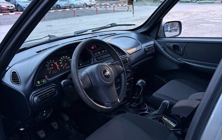 Chevrolet Niva I рестайлинг, 2011 год, 550 000 рублей, 17 фотография