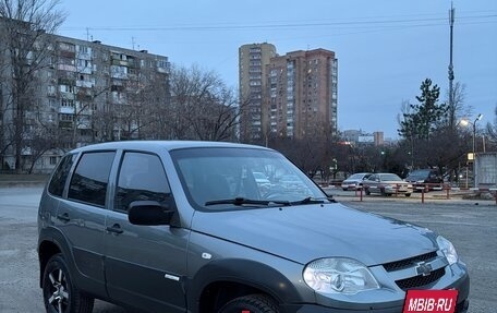 Chevrolet Niva I рестайлинг, 2011 год, 550 000 рублей, 21 фотография