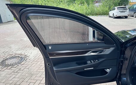 BMW 7 серия, 2017 год, 2 350 000 рублей, 14 фотография