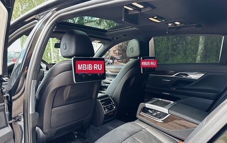 BMW 7 серия, 2017 год, 2 350 000 рублей, 16 фотография