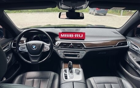 BMW 7 серия, 2017 год, 2 350 000 рублей, 27 фотография