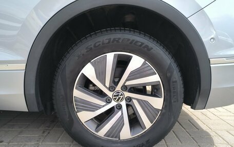 Volkswagen Tiguan II, 2021 год, 3 990 000 рублей, 9 фотография