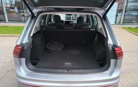 Volkswagen Tiguan II, 2021 год, 3 990 000 рублей, 15 фотография