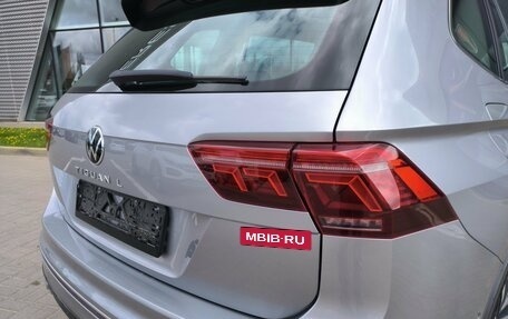 Volkswagen Tiguan II, 2021 год, 3 990 000 рублей, 14 фотография