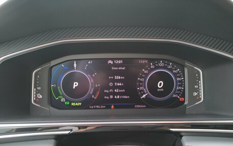 Volkswagen Tiguan II, 2021 год, 3 990 000 рублей, 21 фотография