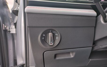 Volkswagen Tiguan II, 2021 год, 3 990 000 рублей, 31 фотография