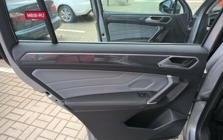 Volkswagen Tiguan II, 2021 год, 3 990 000 рублей, 20 фотография