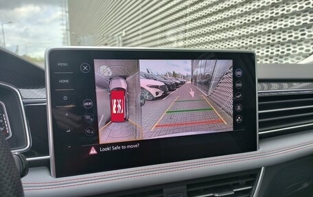 Volkswagen Tiguan II, 2021 год, 3 990 000 рублей, 30 фотография