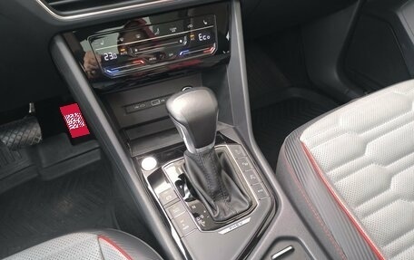 Volkswagen Tiguan II, 2021 год, 3 990 000 рублей, 27 фотография