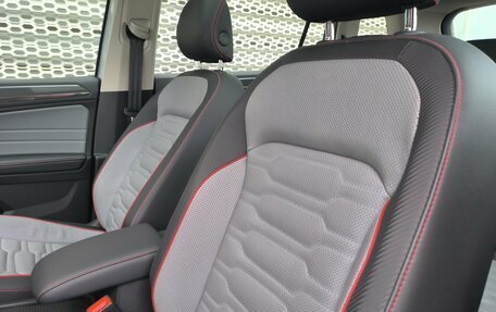 Volkswagen Tiguan II, 2021 год, 3 990 000 рублей, 39 фотография