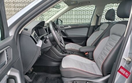 Volkswagen Tiguan II, 2021 год, 3 990 000 рублей, 37 фотография