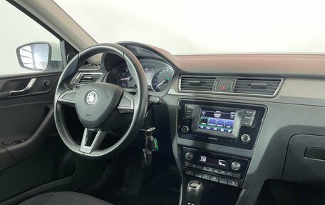 Skoda Rapid I, 2015 год, 1 000 000 рублей, 15 фотография