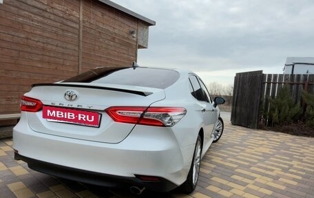 Toyota Camry, 2018 год, 3 050 000 рублей, 3 фотография