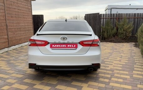 Toyota Camry, 2018 год, 3 050 000 рублей, 5 фотография