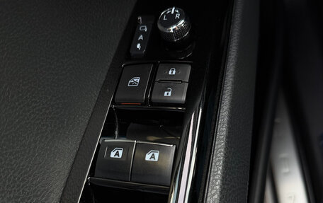 Toyota Camry, 2018 год, 3 050 000 рублей, 14 фотография
