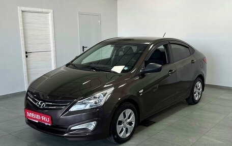 Hyundai Solaris II рестайлинг, 2016 год, 990 000 рублей, 1 фотография