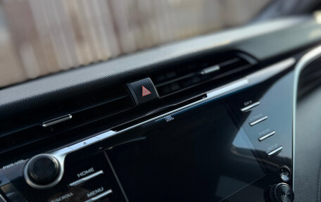 Toyota Camry, 2018 год, 3 050 000 рублей, 19 фотография