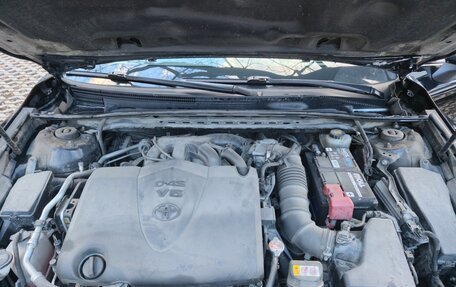 Toyota Camry, 2018 год, 2 900 000 рублей, 8 фотография