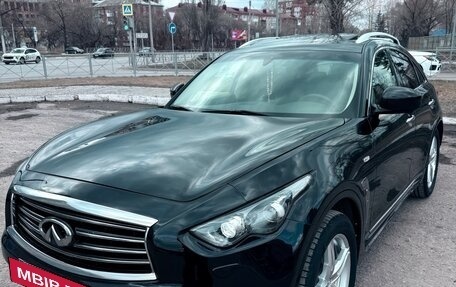 Infiniti FX II, 2013 год, 2 400 000 рублей, 9 фотография