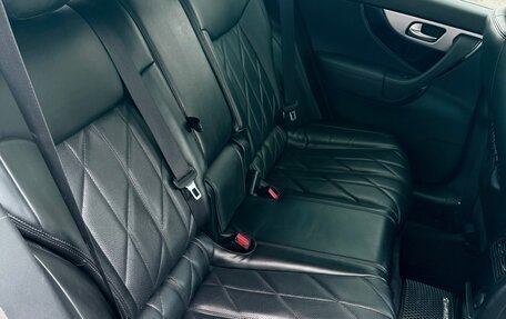 Infiniti FX II, 2013 год, 2 400 000 рублей, 30 фотография