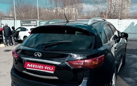 Infiniti FX II, 2013 год, 2 400 000 рублей, 36 фотография