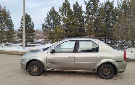 Renault Logan I, 2010 год, 175 000 рублей, 3 фотография