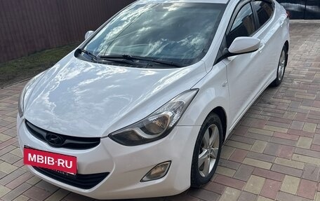 Hyundai Elantra V, 2013 год, 1 050 000 рублей, 7 фотография