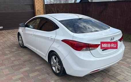 Hyundai Elantra V, 2013 год, 1 050 000 рублей, 4 фотография