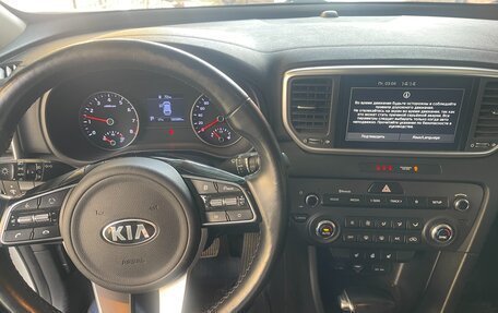 KIA Sportage IV рестайлинг, 2022 год, 2 250 000 рублей, 5 фотография