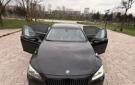 BMW 7 серия, 2013 год, 2 300 000 рублей, 13 фотография