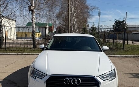 Audi A3, 2018 год, 2 350 000 рублей, 3 фотография