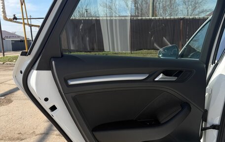 Audi A3, 2018 год, 2 350 000 рублей, 13 фотография