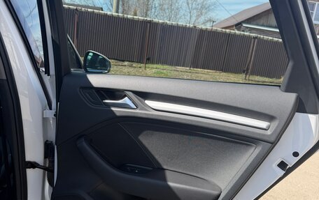 Audi A3, 2018 год, 2 350 000 рублей, 15 фотография