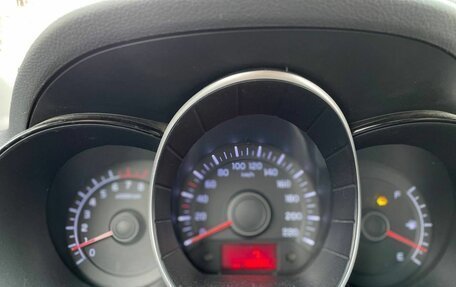 KIA Rio III рестайлинг, 2012 год, 750 000 рублей, 12 фотография