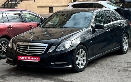 Mercedes-Benz E-Класс, 2011 год, 1 320 000 рублей, 1 фотография