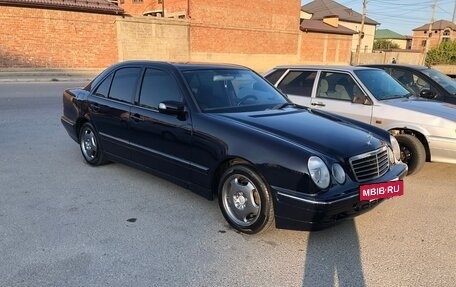 Mercedes-Benz E-Класс, 1999 год, 750 000 рублей, 3 фотография