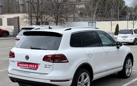 Volkswagen Touareg III, 2017 год, 3 150 000 рублей, 4 фотография