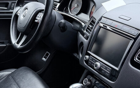 Volkswagen Touareg III, 2017 год, 3 150 000 рублей, 16 фотография