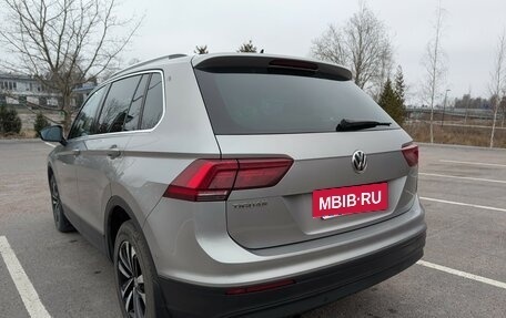 Volkswagen Tiguan II, 2019 год, 2 200 000 рублей, 3 фотография
