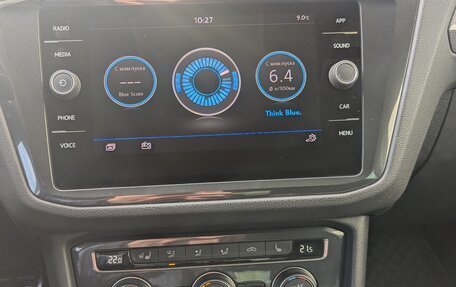 Volkswagen Tiguan II, 2019 год, 2 200 000 рублей, 11 фотография