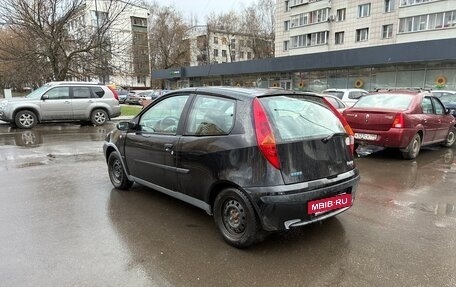 Fiat Punto III Punto Evo рестайлинг, 2000 год, 250 000 рублей, 10 фотография
