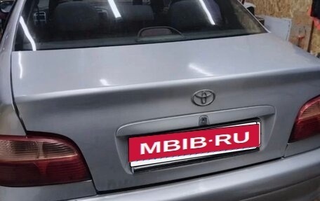 Toyota Avensis III рестайлинг, 2002 год, 290 000 рублей, 4 фотография