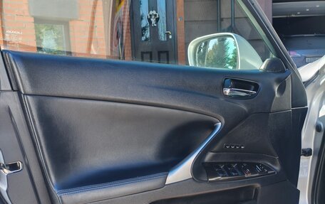 Lexus IS II рестайлинг 2, 2006 год, 1 470 000 рублей, 11 фотография