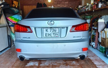 Lexus IS II рестайлинг 2, 2006 год, 1 470 000 рублей, 22 фотография