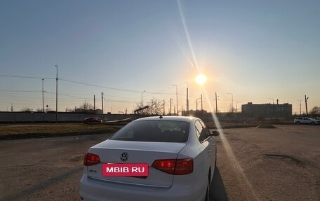 Volkswagen Jetta VI, 2015 год, 780 000 рублей, 5 фотография