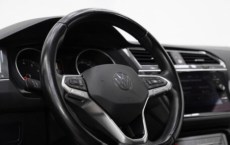 Volkswagen Tiguan II, 2021 год, 2 449 000 рублей, 7 фотография